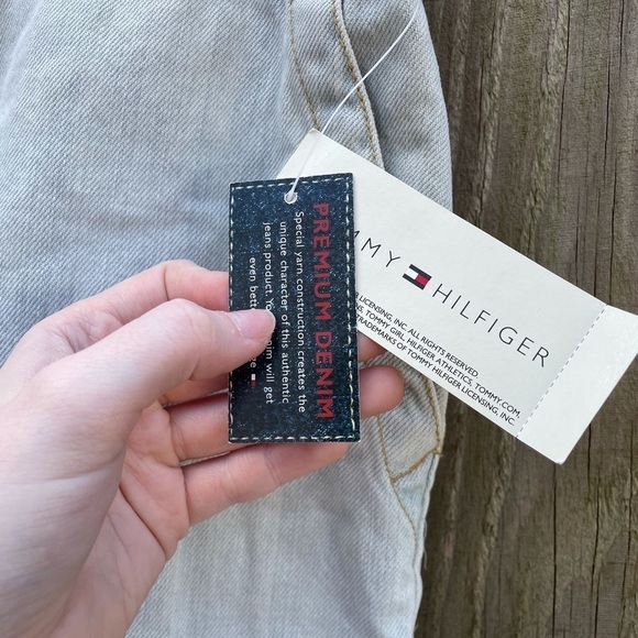 NWT Tommy Hilfiger Light Wash Denim Paperbag Waist Mini Skirt - Picture 4 of 8